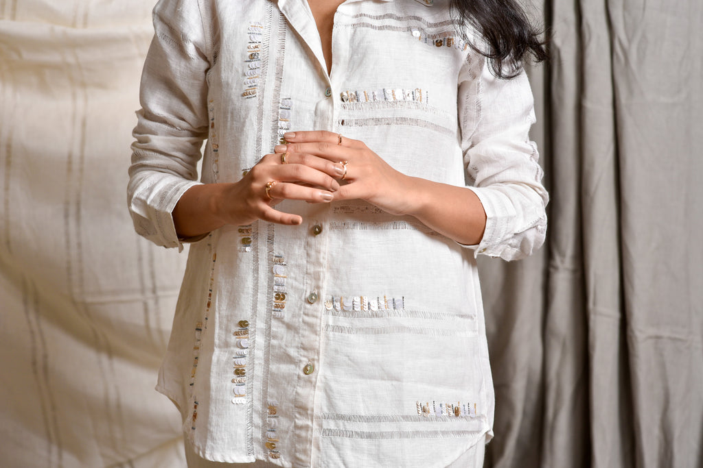 Ivory Lattice with Mesh Co-Ord Set
